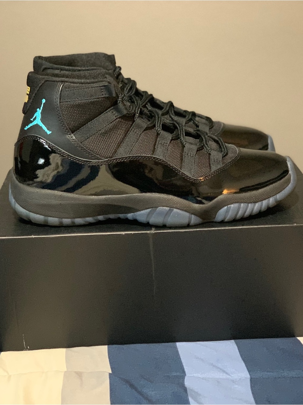 Jordan 11 Gamma size 10.5